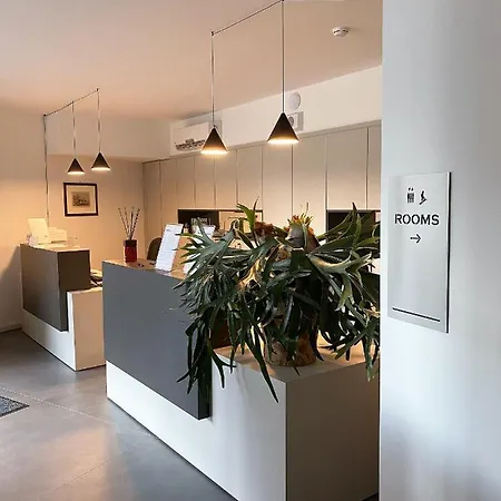 فندق Hotel Lago 4*