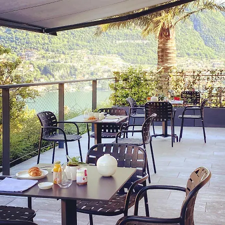 Hotel Lago 4* Torno