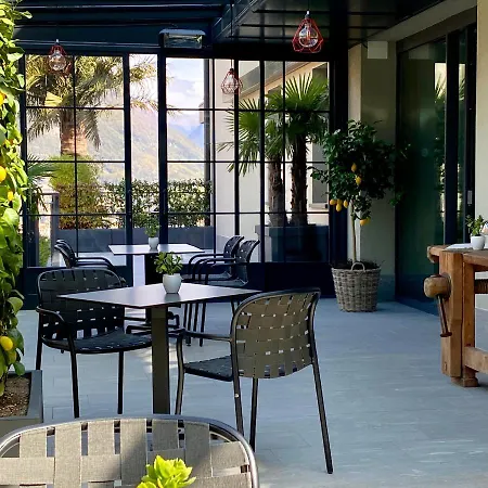 Hotel Lago 4*
