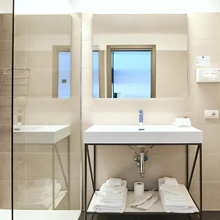 Hotel Lago 4*