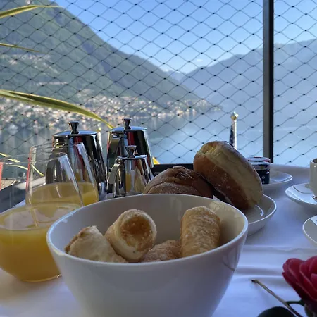 Hotel Lago فندق 4*