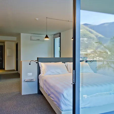Hotel Lago 4* Torno