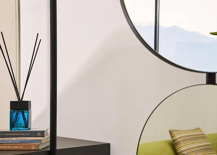 Hotell Hotel Lago 4*