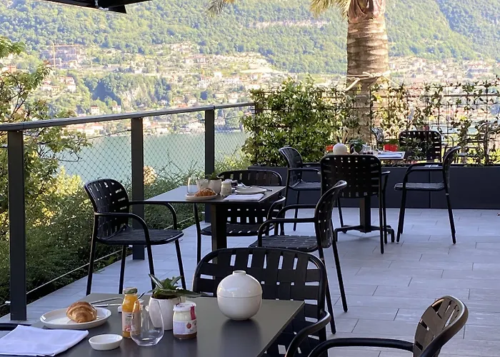فندق Hotel Lago