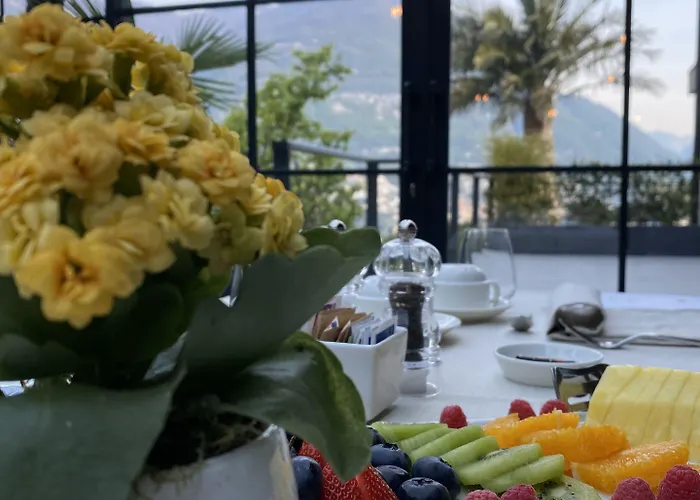 Hotel Lago 4*
