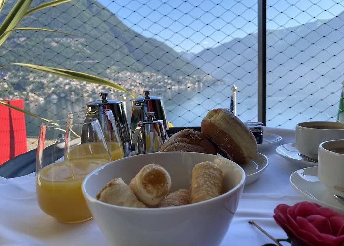 Hotel Lago فندق 4*