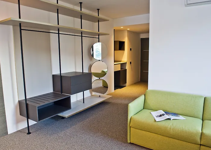 Hotel Lago 4*