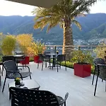 Hotell Hotel Lago 4*
