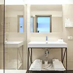 Hotel Lago 4*